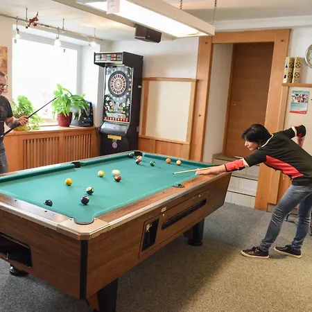 Erlys Cityhotel Pensión 3*