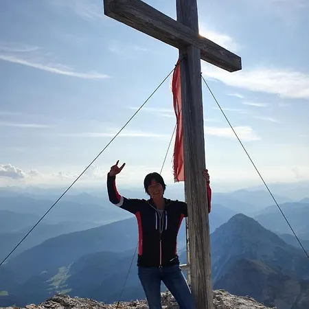 Erlys Cityhotel Pensión 3*