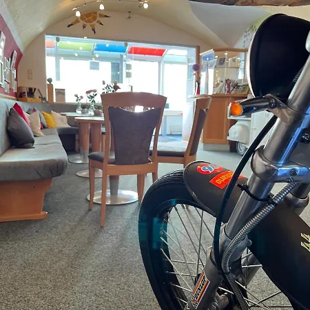 Erlys Cityhotel Guest house 3*