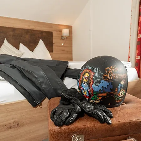 Erlys Cityhotel Gasthuis 3*