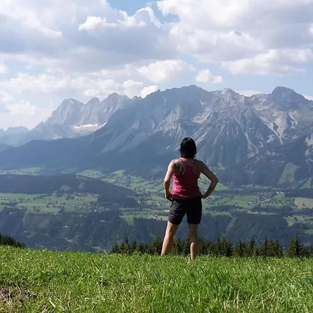 Pensión Erlys Cityhotel 3*