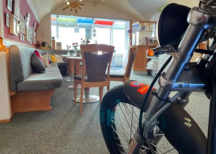 Erlys Cityhotel Gæstehus 3*